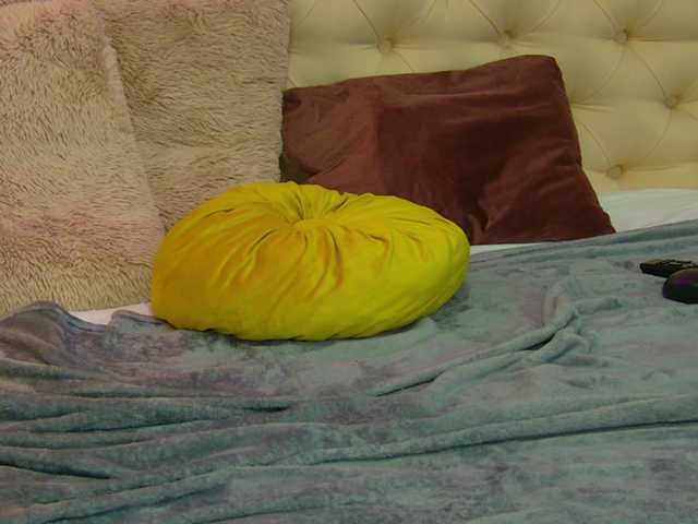 TaniaKarevina's BongaCams show and profile