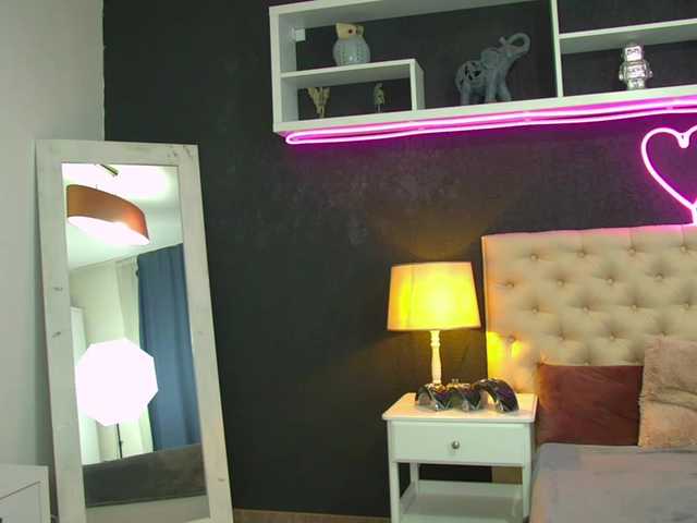 TaniaKarevina's BongaCams show and profile