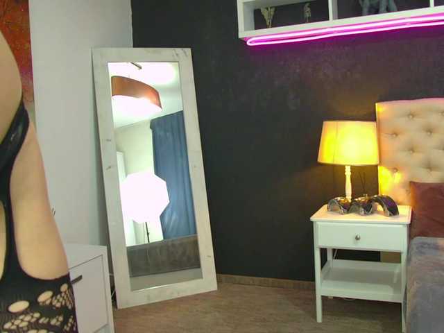 TaniaKarevina's BongaCams show and profile