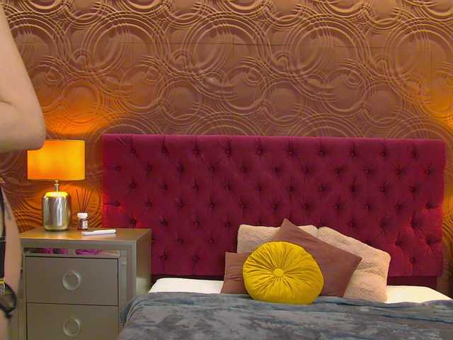 TaniaKarevina's BongaCams show and profile