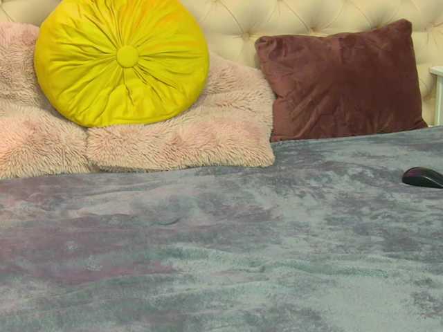 TaniaKarevina's BongaCams show and profile