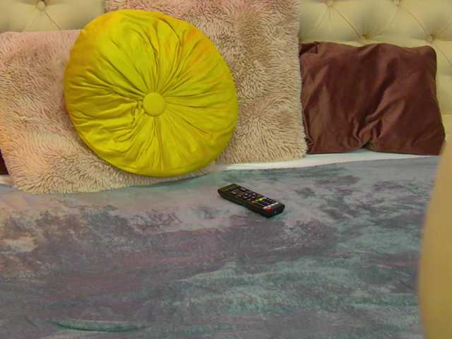 TaniaKarevina's BongaCams show and profile