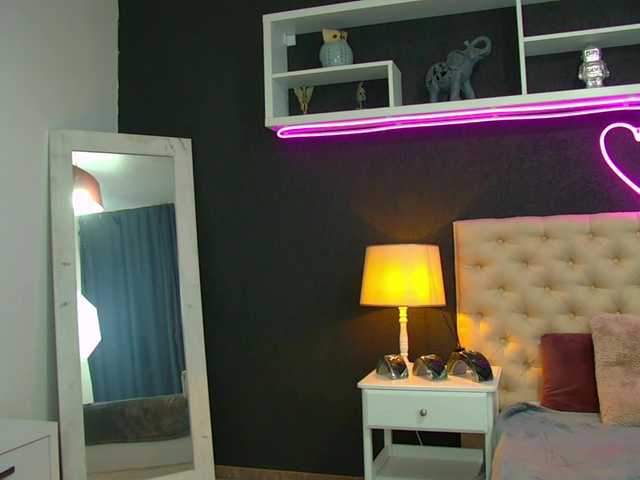 TaniaKarevina from BongaCams is Freechat