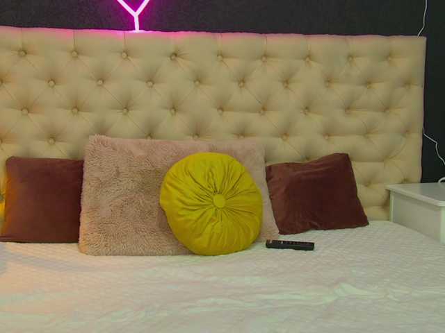 TaniaKarevina's BongaCams show and profile