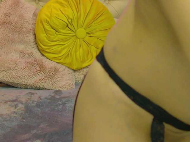 TaniaKarevina's BongaCams show and profile