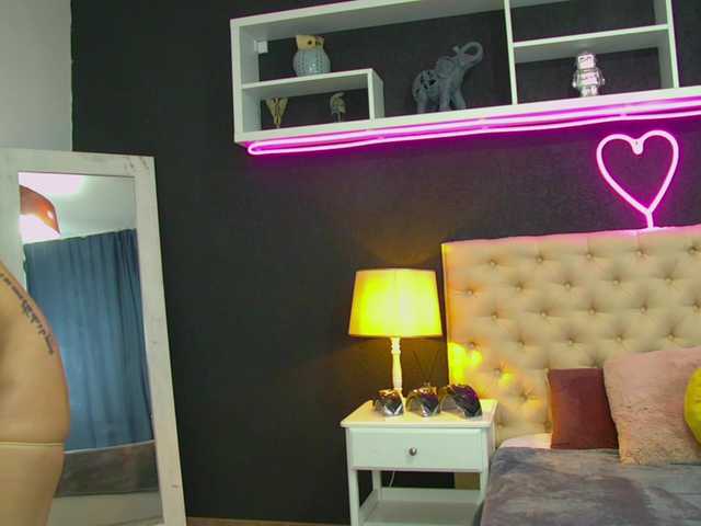 TaniaKarevina's BongaCams show and profile