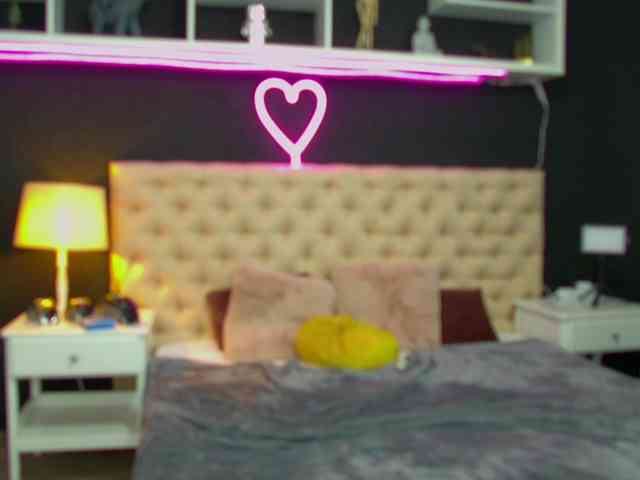 TaniaKarevina webcam