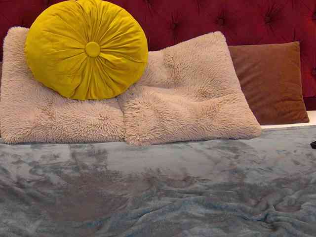 TaniaKarevina webcam