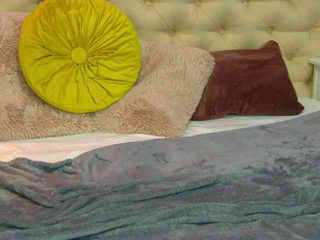 TaniaKarevina webcam