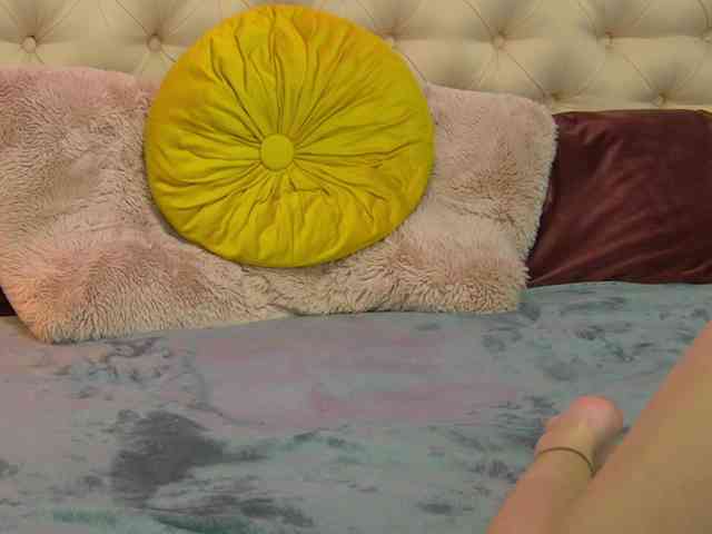 TaniaKarevina webcam