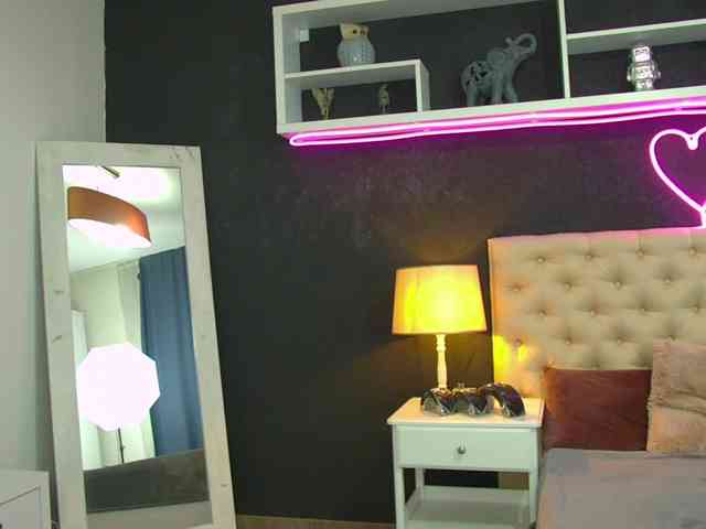 TaniaKarevina Live Webcam on BongaCams