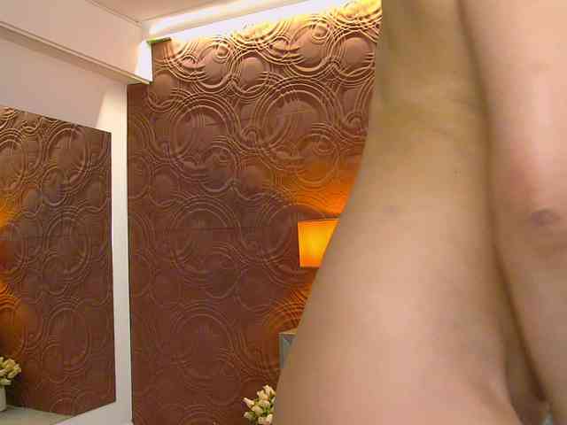 TaniaKarevina webcam