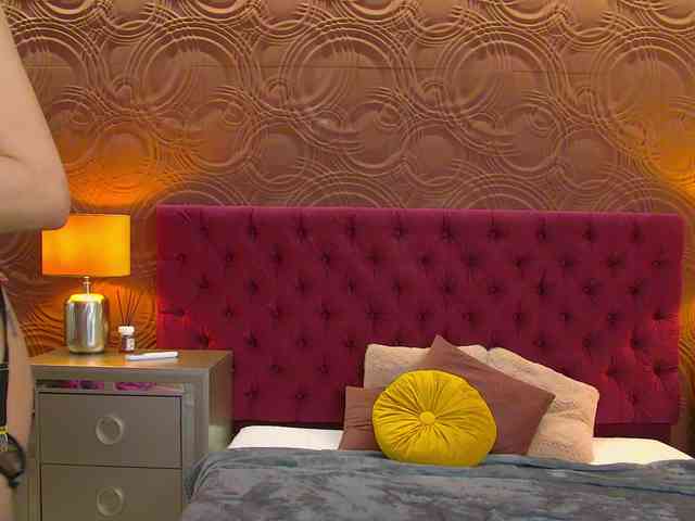 TaniaKarevina webcam