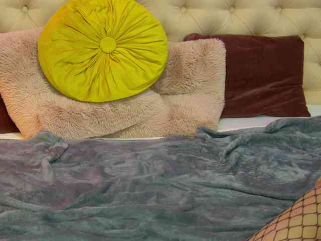 TaniaKarevina webcam