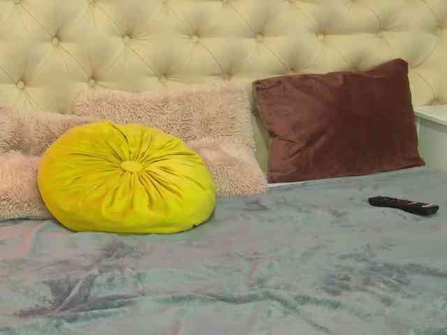 TaniaKarevina webcam