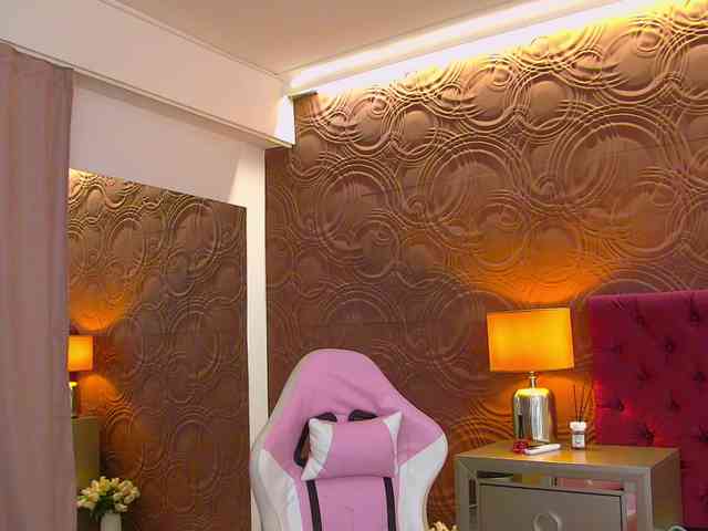 TaniaKarevina webcam