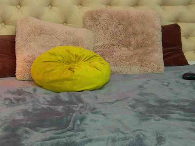 TaniaKarevina webcam