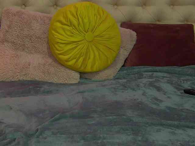 TaniaKarevina webcam