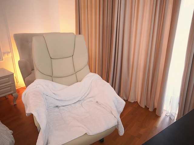 CandyGraces's BongaCams show and profile