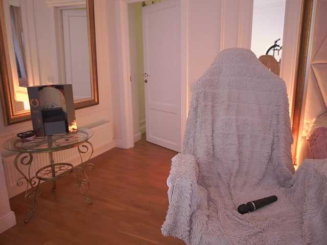 CandyGraces's BongaCams show and profile