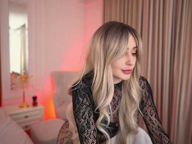 CandyGraces's BongaCams show and profile