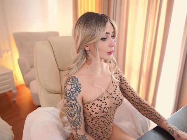 CandyGraces's BongaCams show and profile