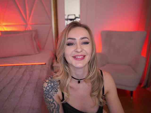 CandyGraces webcam