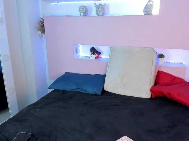 Kitty-suave's BongaCams show and profile