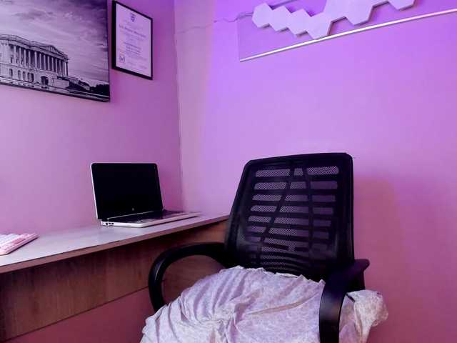 Kitty-suave's BongaCams show and profile