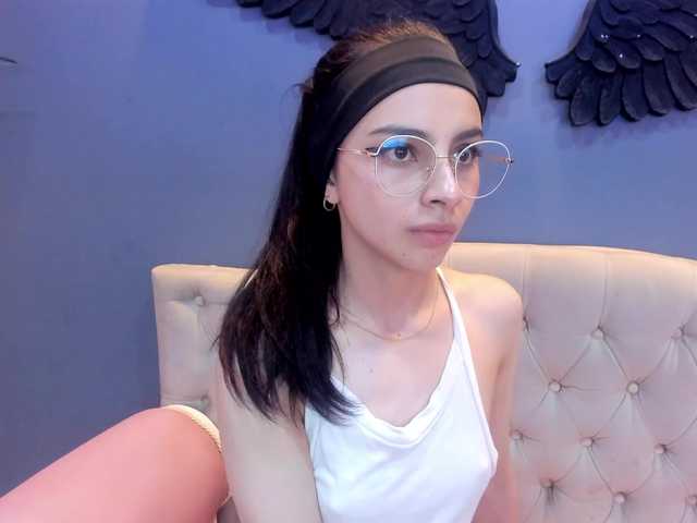 RavenBlush's BongaCams show and profile