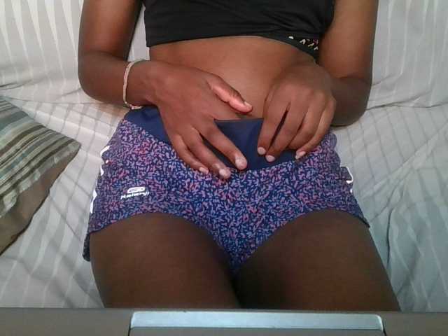 Brunnette-blonde's BongaCams show and profile