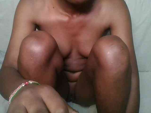 Brunnette-blonde webcam