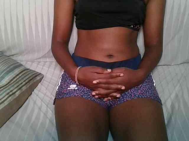 Brunnette-blonde webcam