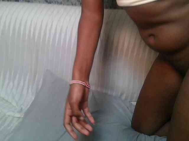 Brunnette-blonde webcam