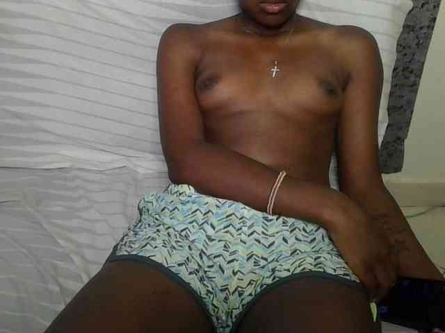 Brunnette-blonde Brunnette-blonde