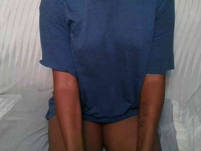 Brunnette-blonde webcam