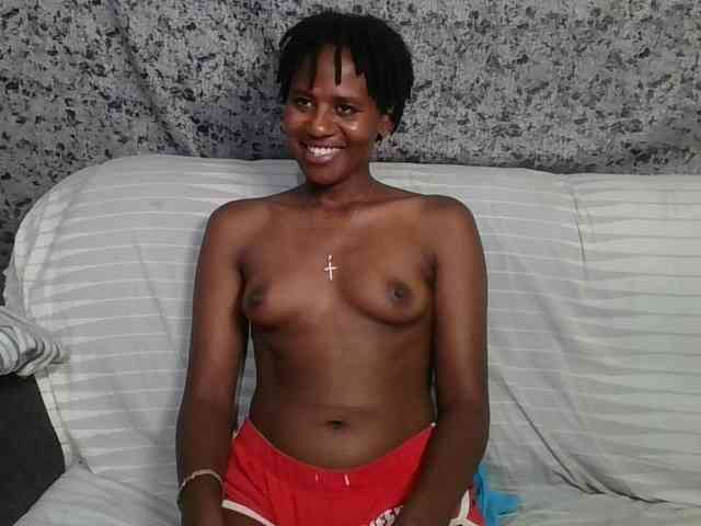 Brunnette-blonde webcam