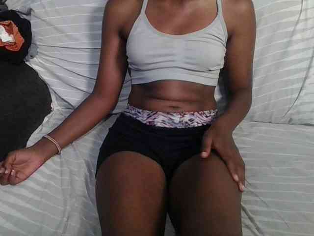 Brunnette-blonde Brunnette-blonde