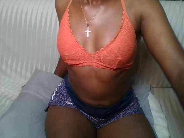 Brunnette-blonde Brunnette-blonde