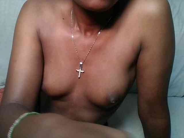 Brunnette-blonde webcam