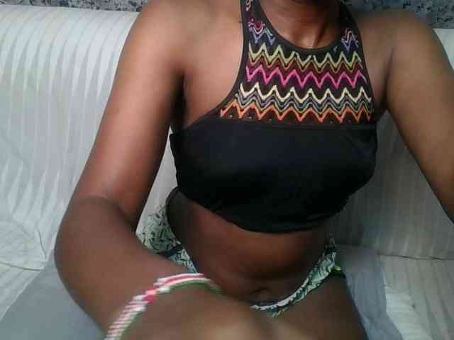 Brunnette-blonde Brunnette-blonde