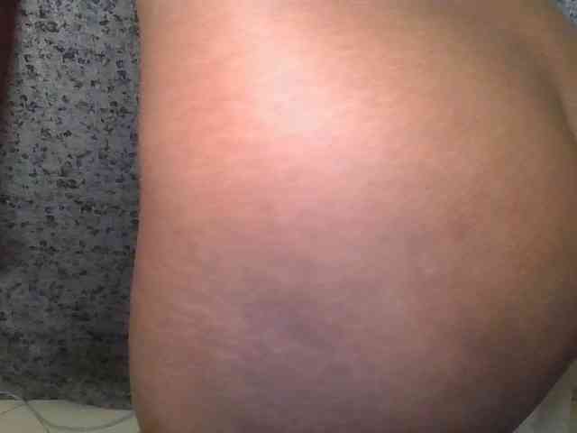 Brunnette-blonde webcam