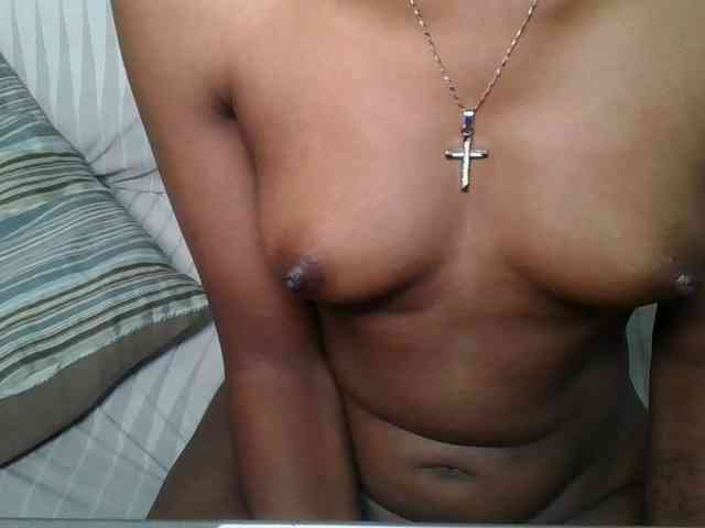 Brunnette-blonde webcam