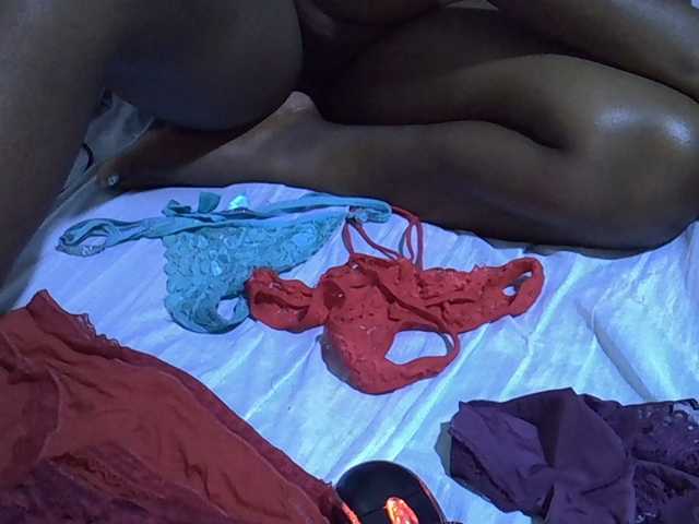 sweetval1's BongaCams show and profile