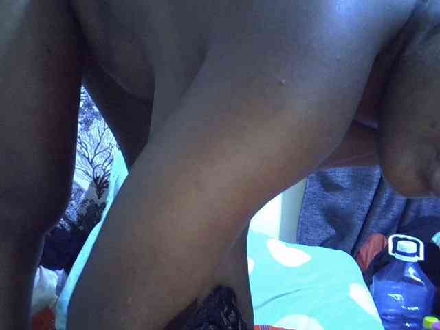 sweetval1 Live Webcam on BongaCams