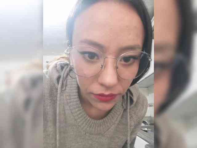 NESUKO-420 Live Webcam on BongaCams