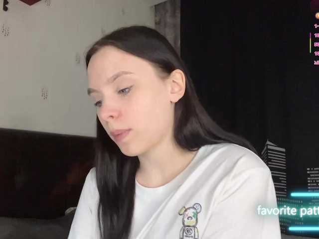 PickmeVibe's BongaCams show and profile