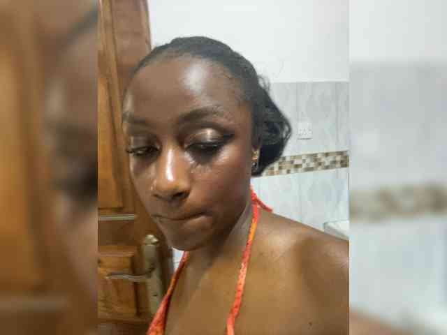 DiamonDesireX webcam