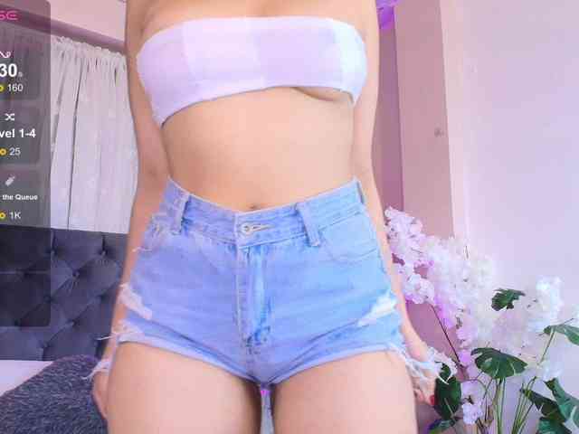 Annie-Pleasure webcam