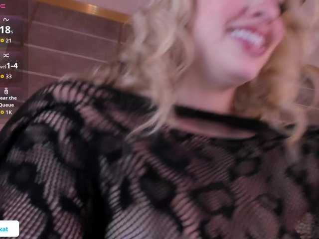 WenFox's BongaCams show and profile